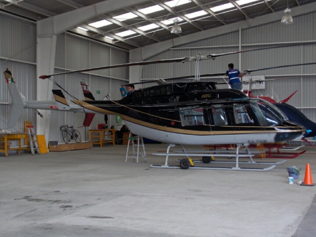Helicoptero en el aerodromo